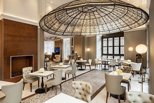 Radisson Blu Béke Hotel - Zsolnay cafe wintergarden